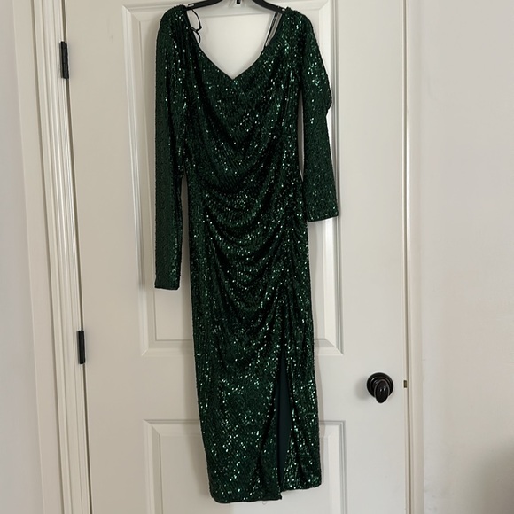 NWT Self-Portrait | Green Stretch Sequin Asymmetric Midi Dress - Picture 4 of 10